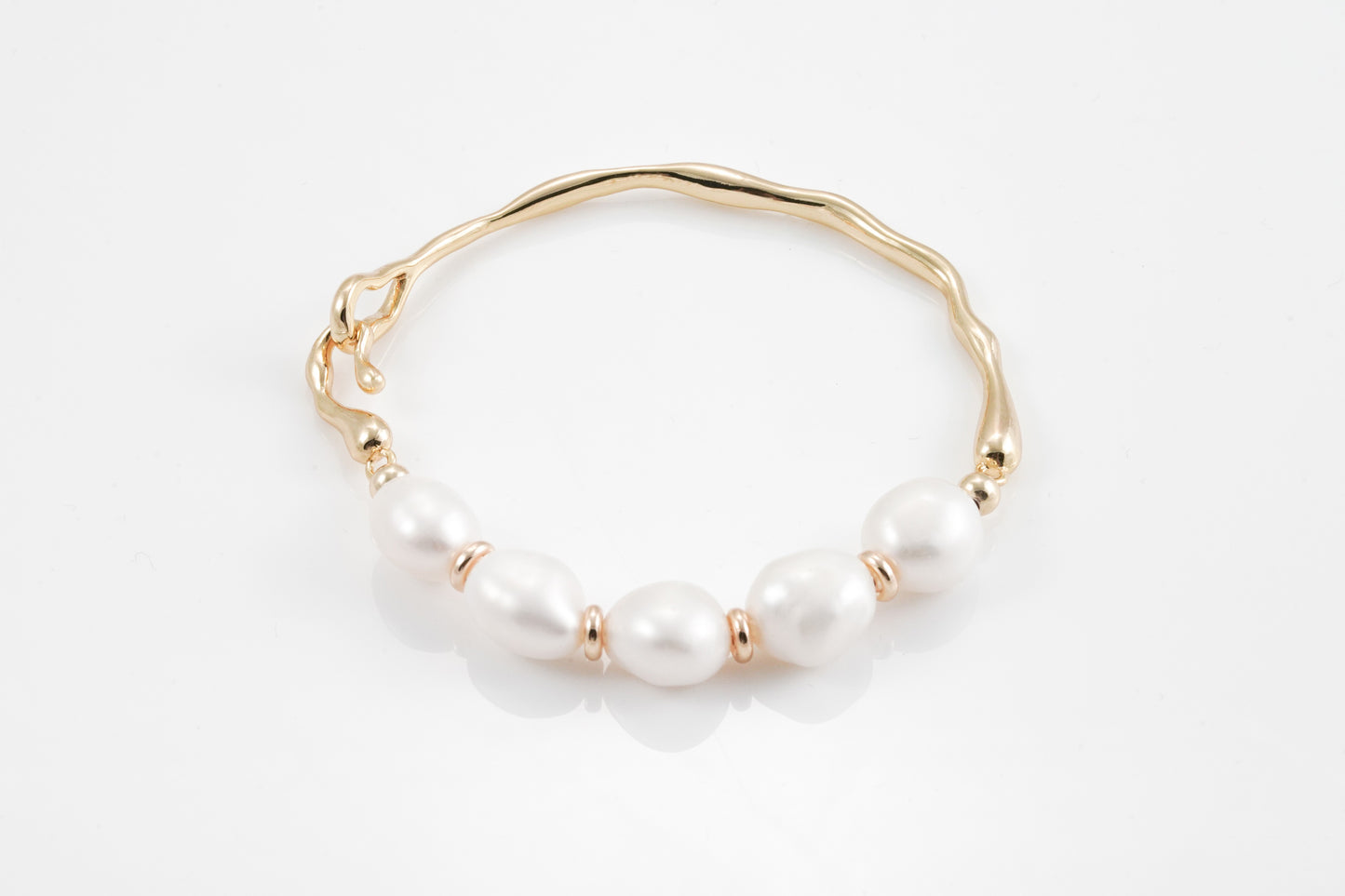 Gold Baroque Pearl Bracelet