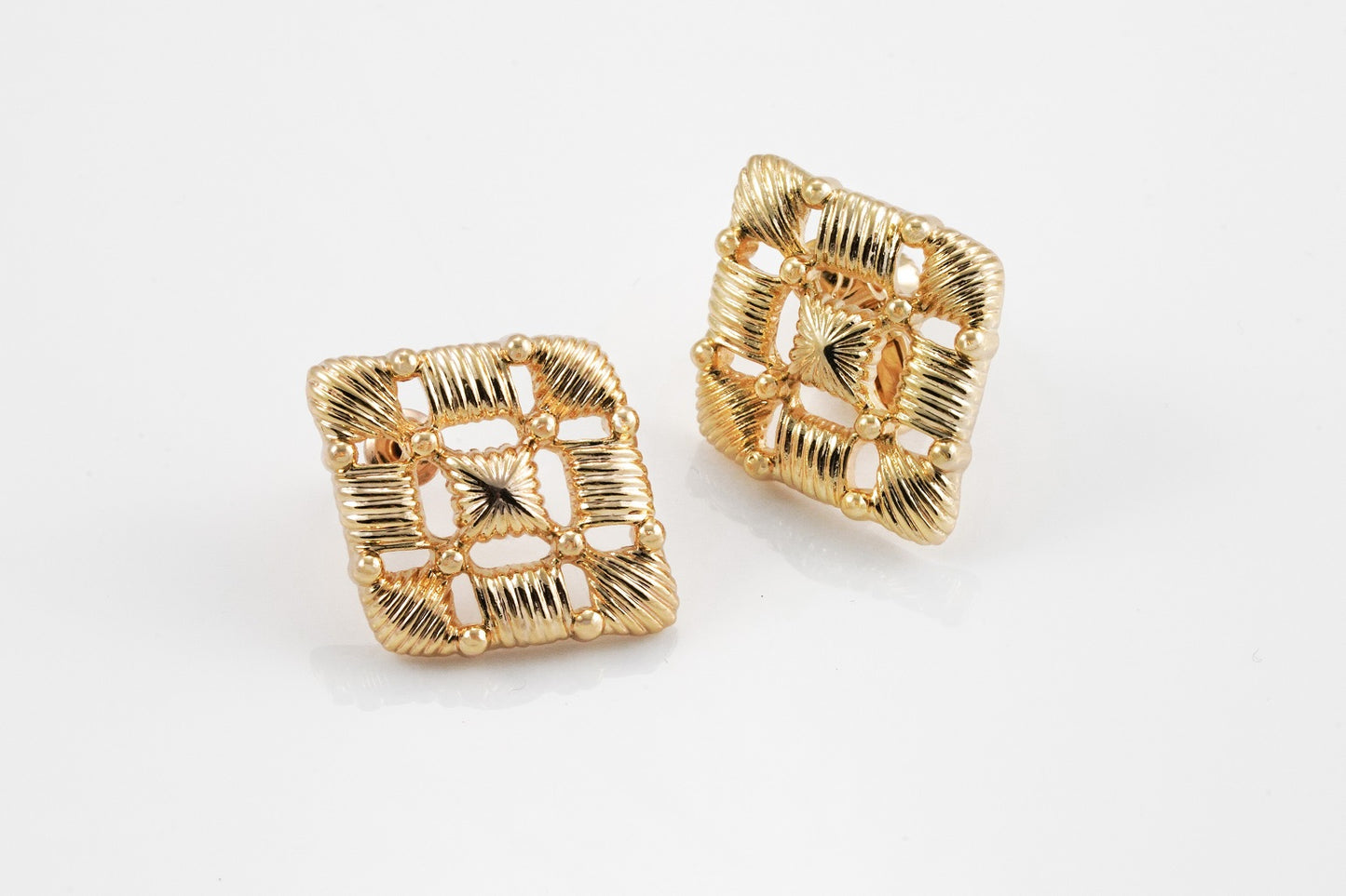 Openworked Gold-Plated Rhombus Earrings