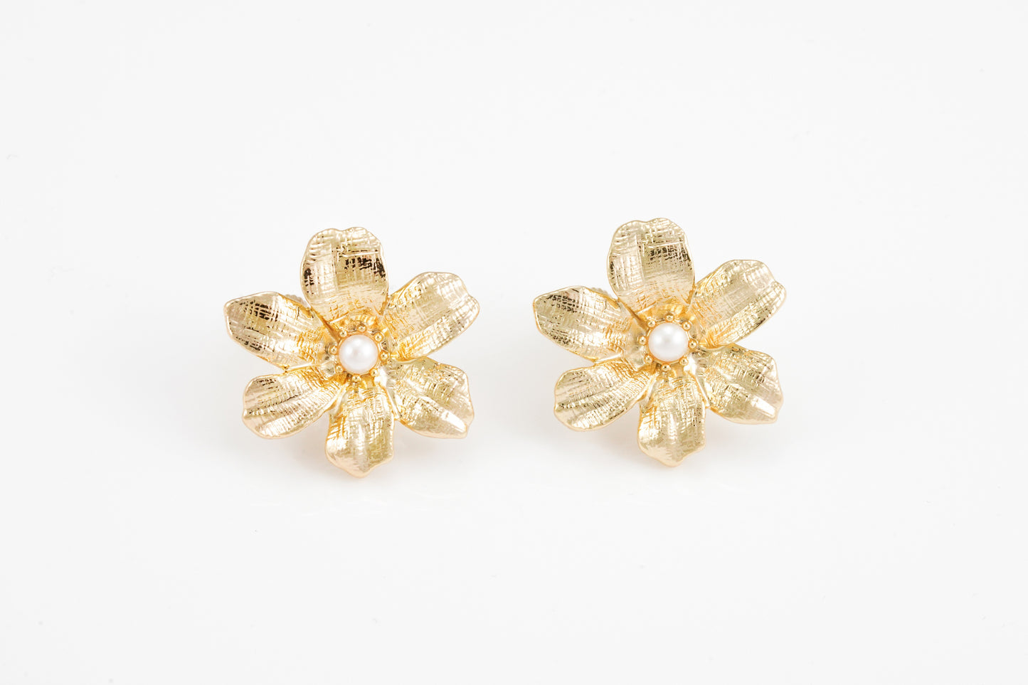 Pearl and Flower Gold-Plated Earrings